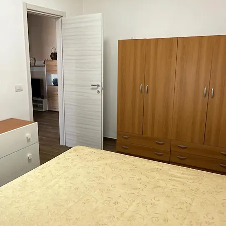 Villino Lella Apartment Torre Lapillo